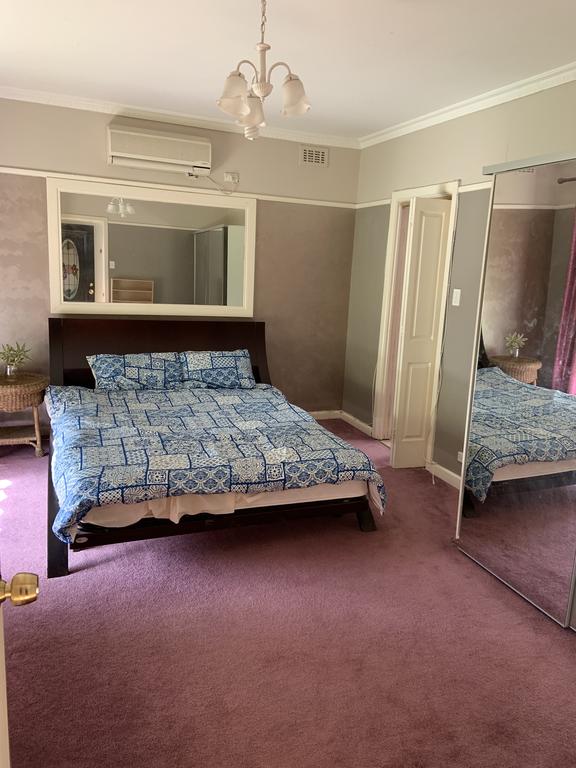 Heidelberg Heights VIC Accommodation Batemans Bay