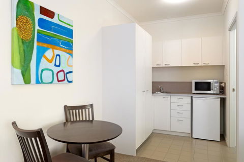 Redcliffe Motor Inn - Accommodation Batemans Bay 3