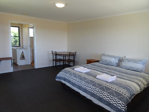 Redgate B&B - Accommodation Batemans Bay 0