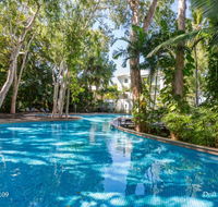 Relax in Palm Cove - Accommodation Batemans Bay