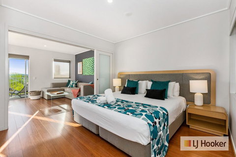 RESORT & SPA 8321 HINTERLAND Views - Accommodation Batemans Bay 0