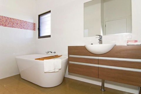 RIO - 11A Bergalia Cr Dunbogan - Accommodation Batemans Bay 1