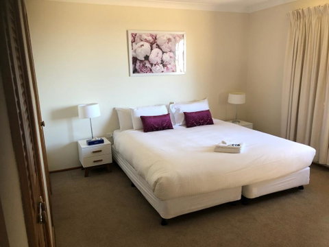 Robin Hill Views - Accommodation Batemans Bay 0