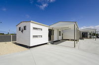 Rocks Retreat Cabin - Seal