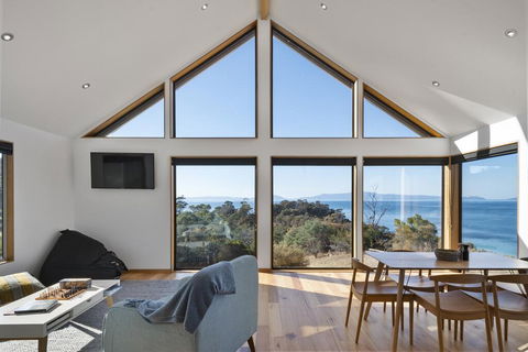 Rocky Ridge - L'Abode Accommodation - Accommodation Batemans Bay 1