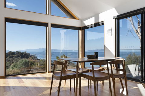 Rocky Ridge - L'Abode Accommodation - Accommodation Batemans Bay 0