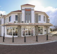Rose Hotel Clarkson - Accommodation Batemans Bay