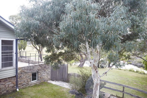 Second Flat Retreat - Accommodation Batemans Bay 1