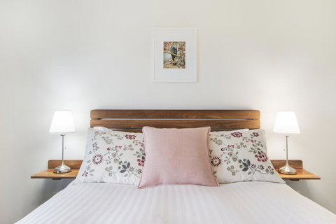 Shambhala Guesthouse - Accommodation Batemans Bay 1