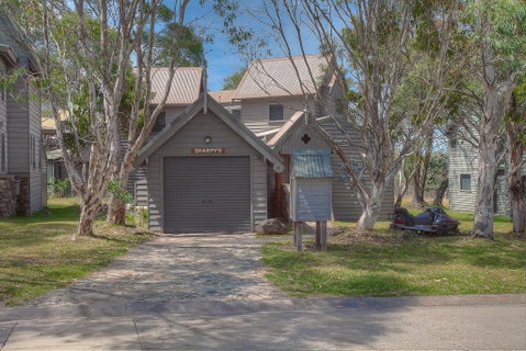 Sharpys Chalet - Accommodation Batemans Bay 3