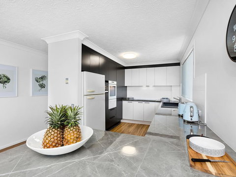 Shoreline Six With Ocean Views To See The Whales - Accommodation Batemans Bay 1