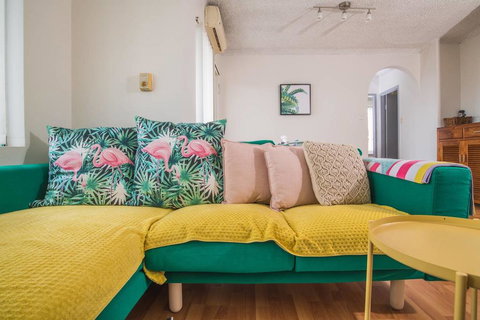 SIMPLE COMFORT! 2bed1bath Unit In Meadowbank - Accommodation Batemans Bay 3