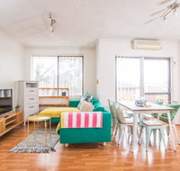 SIMPLE COMFORT 2bed1bath Unit in Meadowbank - Accommodation Batemans Bay