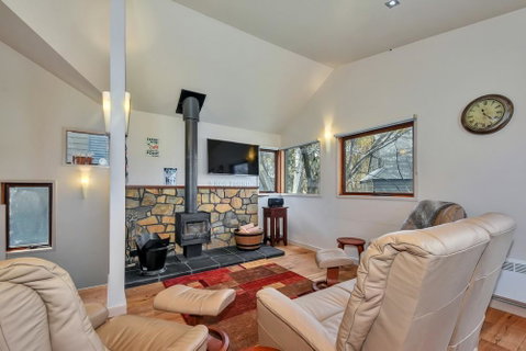 Snow Bound - Accommodation Batemans Bay 0