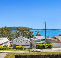 Soldiers Point Spectacular - Accommodation Batemans Bay