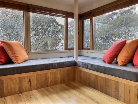 Sonoma Chalet - Accommodation Batemans Bay 1