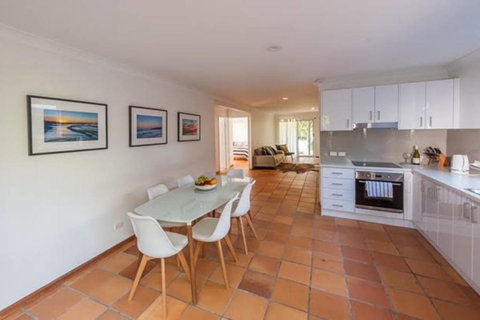 South Golden Beach - Accommodation Batemans Bay 2