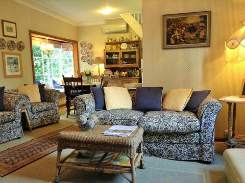 Southdown Cottage - Accommodation Batemans Bay 2