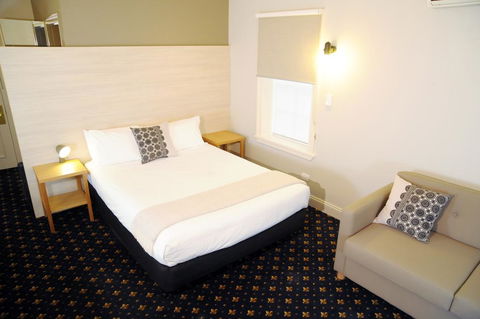 Sovereign Hill Hotel - Accommodation Batemans Bay 1