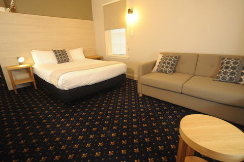 Sovereign Hill Hotel - Accommodation Batemans Bay 2