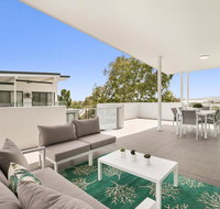 Spacious apartment with generous entertaining - Accommodation Batemans Bay