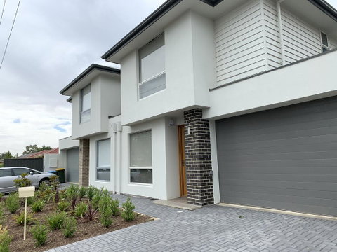 Spacious Rooms Home-Stay With Free Wifi - Accommodation Batemans Bay 1
