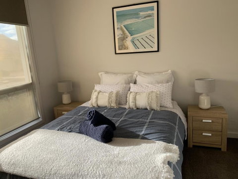 Spacious Rooms Home-Stay With Free Wifi - Accommodation Batemans Bay 3