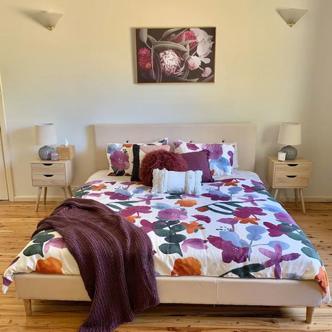 Spacious, Clean , Relaxing Country Escape Perfect For Large Groups And Families - Accommodation Batemans Bay 3