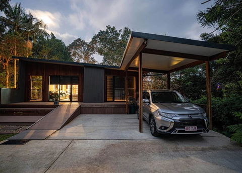 Springbrook25 Upper Apartment - Accommodation Batemans Bay 1