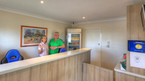 Starline Motor Inn - Accommodation Batemans Bay 2