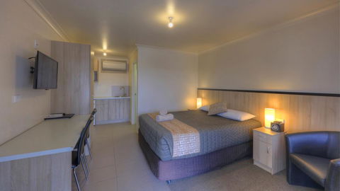 Starline Motor Inn - Accommodation Batemans Bay 0