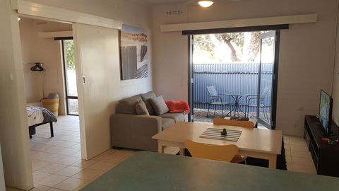 Stay Awhile In Port Pirie - Min Stay 4 Nights - Accommodation Batemans Bay 1
