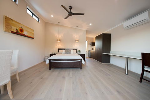 Still Earth - Accommodation Batemans Bay 2