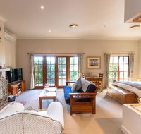 Strathearn Park Lodge - Accommodation Batemans Bay
