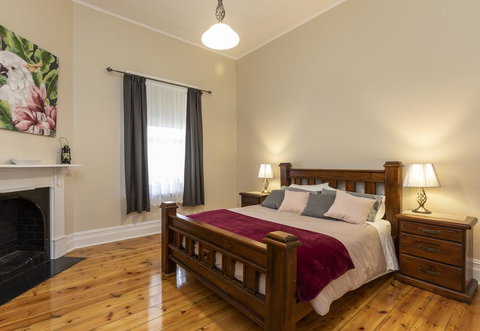 Strothers Farm House - Accommodation Batemans Bay 0