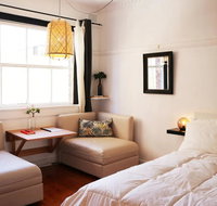 Studio Flat with Shared Rooftop Terrace - Accommodation Batemans Bay