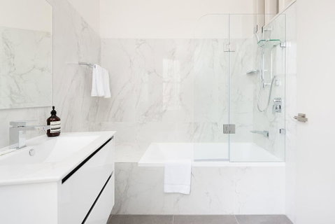 STUNNING SYDNEY HOME 7 - Accommodation Batemans Bay 3