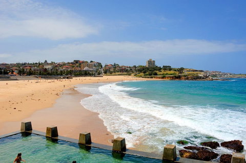 Stylish And Spacious Beach Apartment - Accommodation Batemans Bay 3
