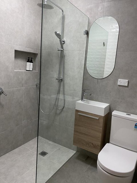 Stylish And Spacious Beach Apartment - Accommodation Batemans Bay 1