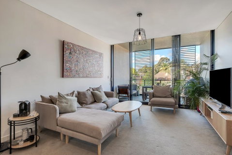 STYLISH CAMPERDOWN APARTMENT And PARKING INC - Accommodation Batemans Bay 3