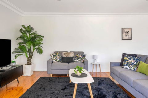 Sublime Sunrise On The Cliff - BBQ & FIRE PIT - Accommodation Batemans Bay 3