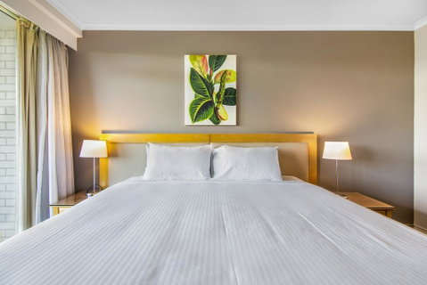 Super Convenient Apartment With Garden Views - Accommodation Batemans Bay 1