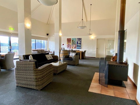 Surfpoint Resort - Accommodation Batemans Bay 2