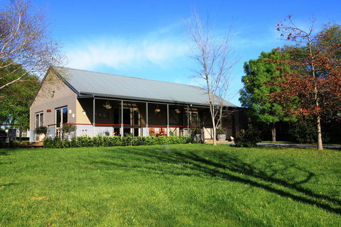 Tamar Valley Farm Stay - Accommodation Batemans Bay 0