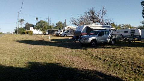 Taroom Caravan & Tourist Park - Accommodation Batemans Bay 1