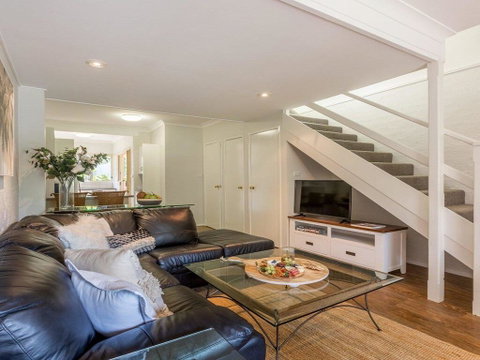 Tehidy Townhouse - Accommodation Batemans Bay 1