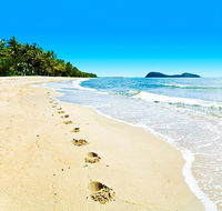 Temple 121 Modern Spacious Palm Cove 2 Brm 2 Bth Resort Apartment With Courtyard - Accommodation Batemans Bay