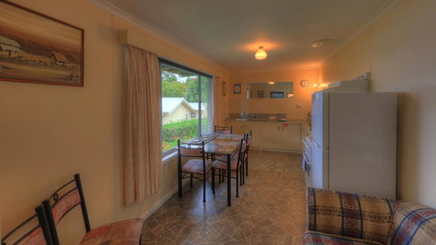 The 2C's Bed & Breakfast - Accommodation Batemans Bay 1