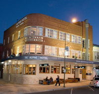 The Alpine Hotel - Accommodation Batemans Bay