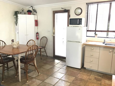 The Apartment - Moyston - Accommodation Batemans Bay 2